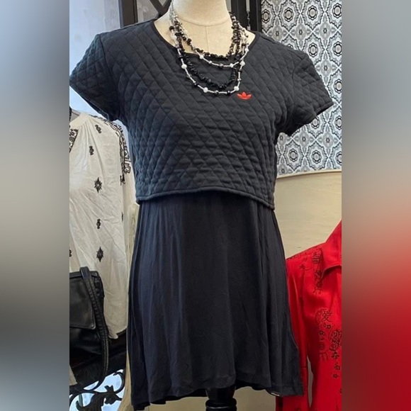 Adidas Originals Women’s Giraffe Dress Black Red Logo Diamond Quilting Small - Picture 3 of 3